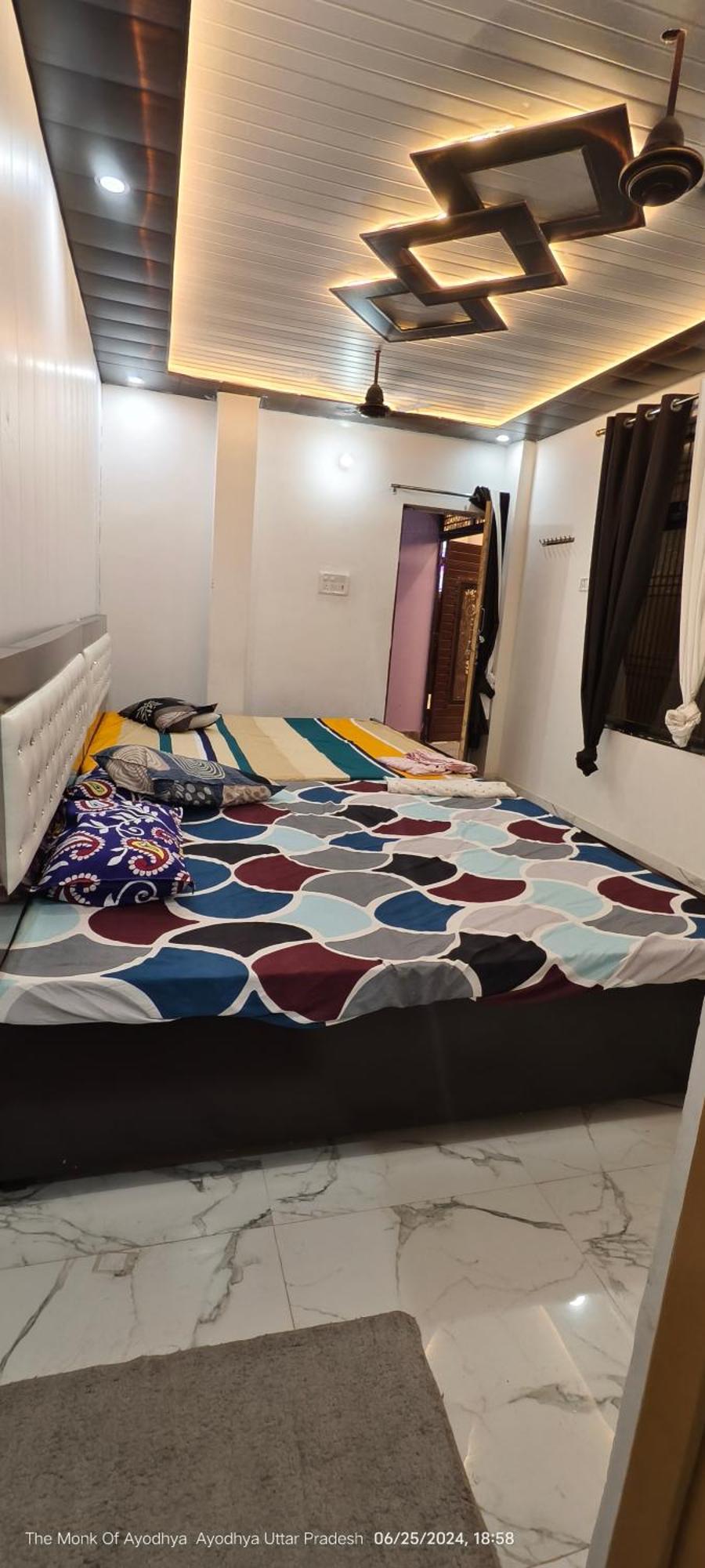Shree Ayodhya Dham Guest House 300 Meter From Sri Ram Temple Free Pick Up , Drop , Breakfast & Wifi Bagian luar foto